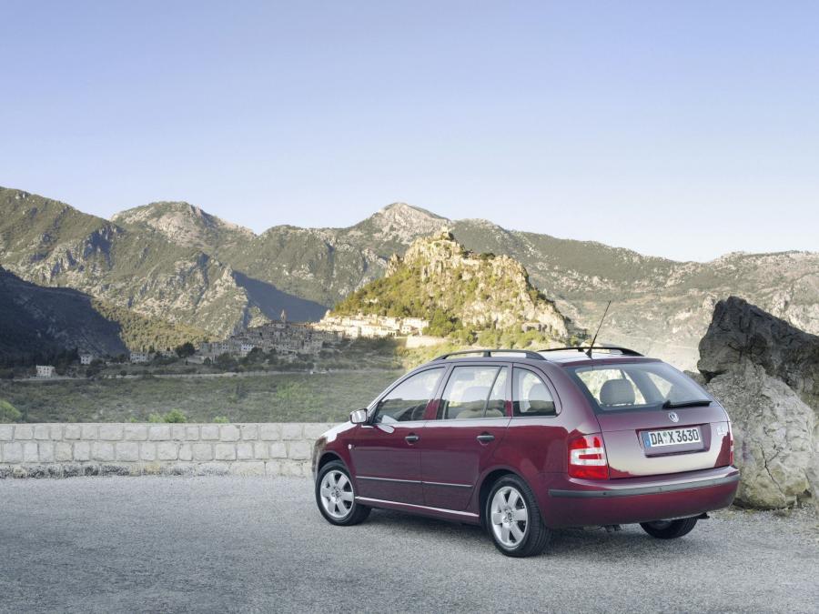 Skoda Fabia Combi 2005 года  (фото 2 из 5)